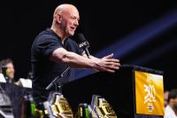 Дана Уайт объявил о рекордно-больших бонусах на турнир UFC 300