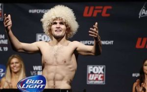 The MMA Hour: Интервью Хабиба Нурмагомедова Ариэлю Хельвани (2 января 2017 г.)