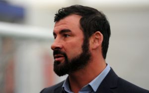 Джо Кальзаге получил лицензию менеджера и подписал двух олимпийцев