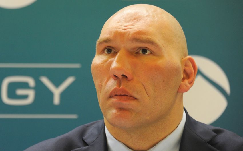 Получивший повестку Николай Валуев обратился в больницу с жалобами на хромоту