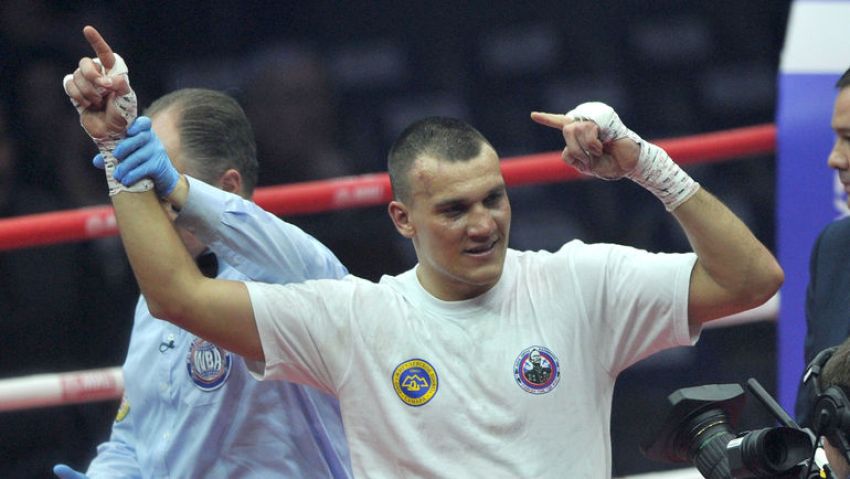 Максим Власов прокомментировал решение WBO назначить его титульный бой с Джо Смитом-младшим