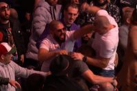 Шон Стриклэнд напал на Дю Плесси на турнире UFC 296: видео