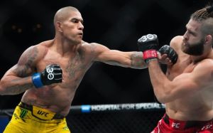 Иржи Прохазка нацелен на третий бой с Перейрой: "Я хочу вернуть титул в Чехию"