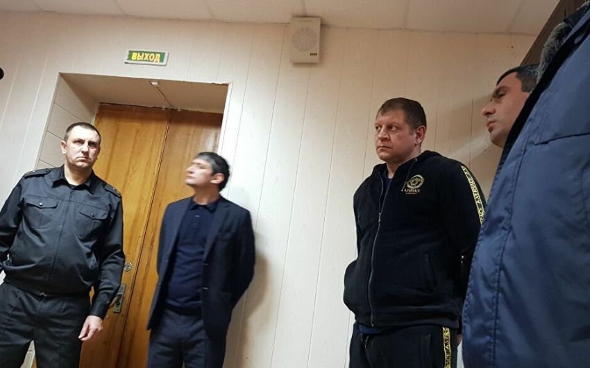 Александр Емельяненко в подробностях поведал о стычке с милицией в Кисловодске
