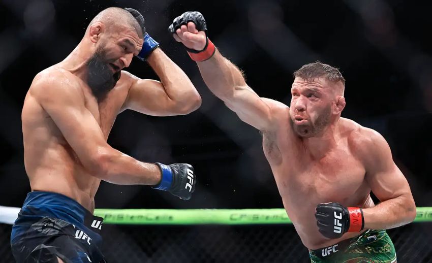 Видео боя Хамзат Чимаев – Дрикус дю Плесси UFC 319