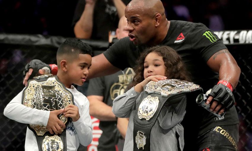 Даниэль Кормье: "Бой с Леснаром на UFC 235 может стать моим последним выступлением"