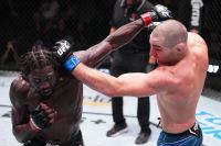 Видео боя Джаред Каннонье - Шон Стриклэнд UFC Fight Night 216