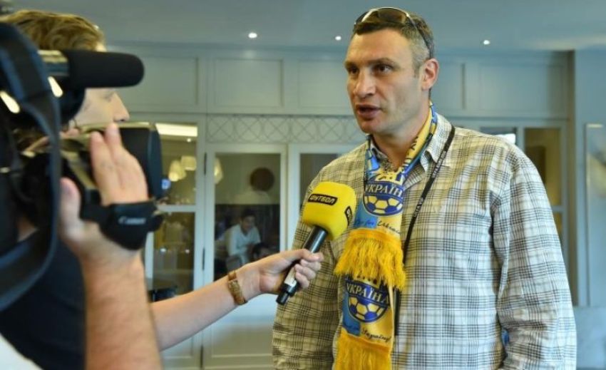 Виталий Кличко: «Жаль, что не пришел в раздевалку сборной Украины перед матчем с Хорватией»