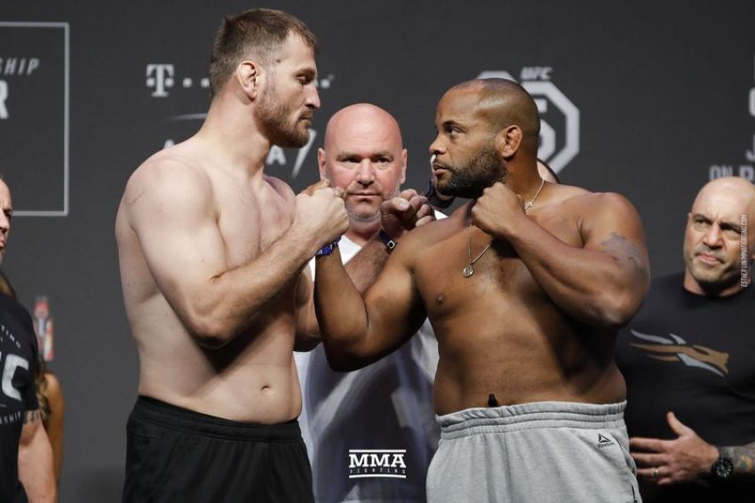 Церемония взвешивания участников турнира UFC 226: Миочич - Кормье