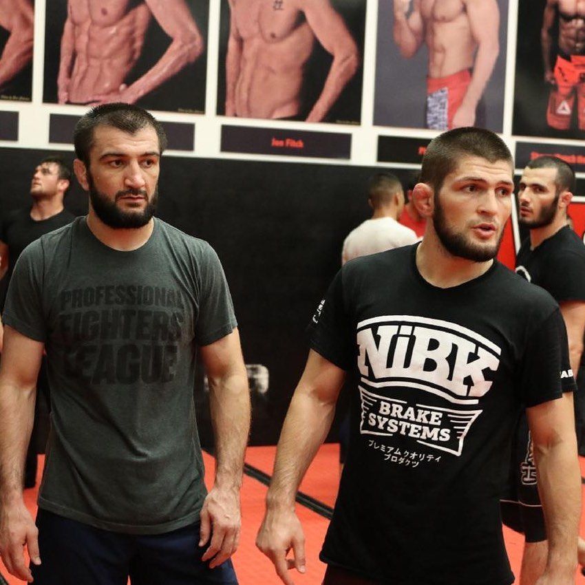 Хабиб Нурмагомедов: "Дебют Абубакара в UFC переносится на ноябрьский турнир в Москве"