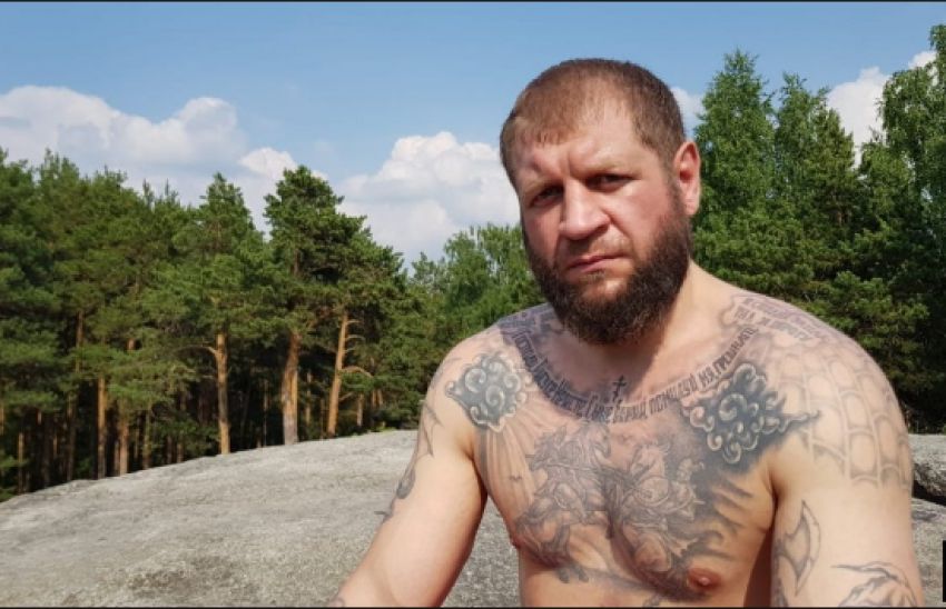 Александр Емельяненко и Александр Шлеменко проведут следующие бои 15 декабря