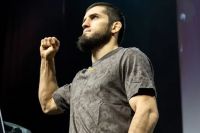 Александр Волков прокомментировал переход Махачева в полусредний вес
