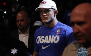 Джуниор дос Сантос: UFC позволяет некоторым испуганным спортсменам делать то, что они пожелают 