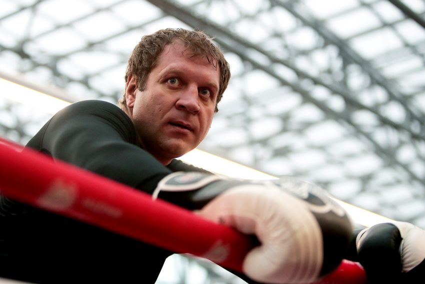 Рахим Чахкиев призвал Емельяненко согласиться на боксерский поединок: "Тебе не стоит ничего бояться"