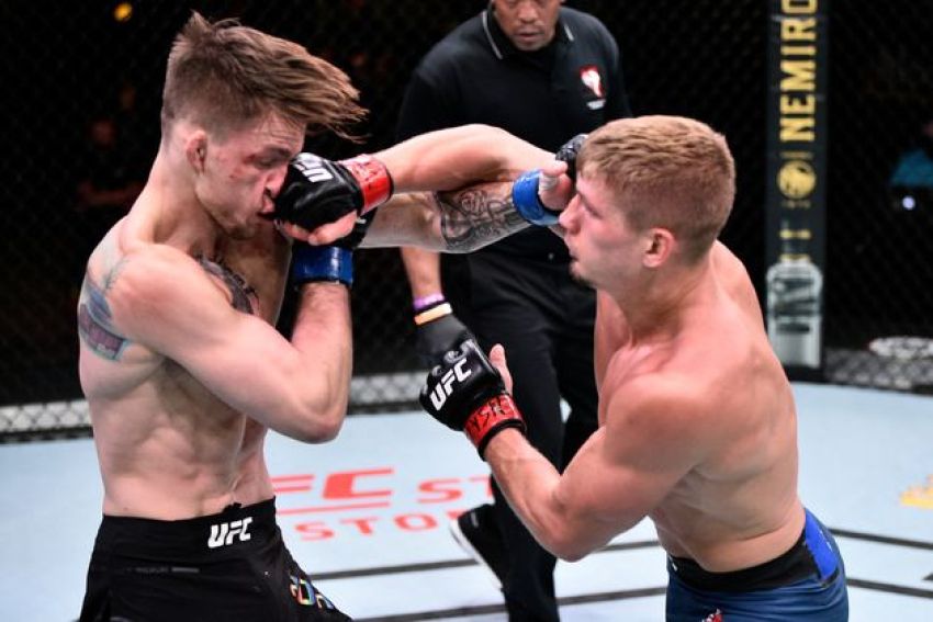 Энтони Смит разочарован эпизодом с UFC on ESPN 11, когда тренер пытался заставить бойца продолжить поединок
