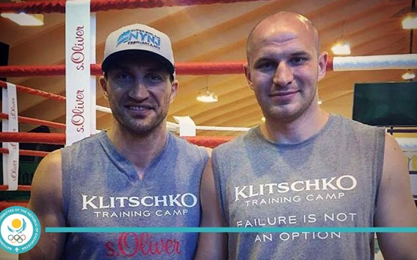 Иван Дычко подписал контракт с Heavyweight Factory