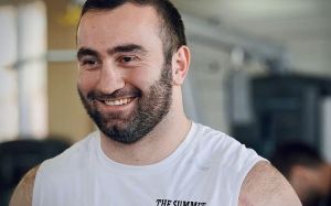 Тренер Гассиева рассказал о чемпионских амбициях Мурата