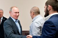 Хабиб Нурмагомедов объяснил высокий рейтинг Путина: "В России люди счастливы очень маленьким вещам"