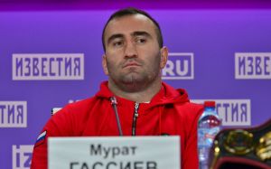 Дрозд – о поединке Гассиева с Балогуном: "Я не знаю, почему Мурат все еще топчется на месте"