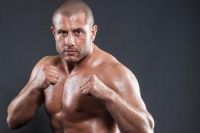 Гохан Саки получил травму, бой на UFC 219 отменен