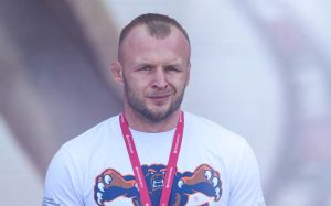Александр Шлеменко назвал двух российских бойцов, с которыми он готов подраться