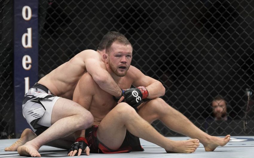 Петр Ян высказался о спорных судейских решениях в UFC: "Политика внедряется в спорт"