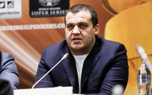 Умар Кремлев о поединке Усик - Гассиев