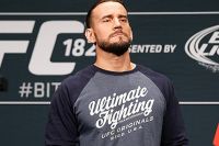 Джо Роган: "Присутствие CM Punk в основном карде UFC 225 — это безумие"