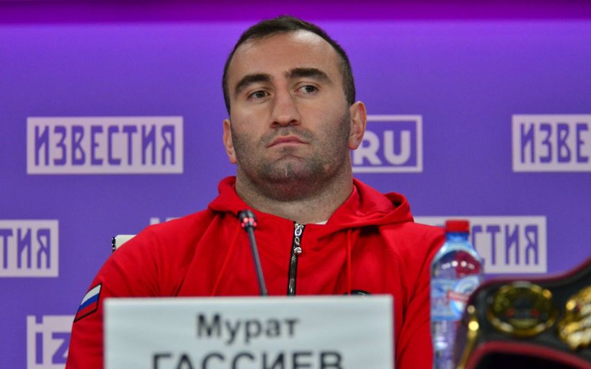 Дрозд – о поединке Гассиева с Балогуном: "Я не знаю, почему Мурат все еще топчется на месте"