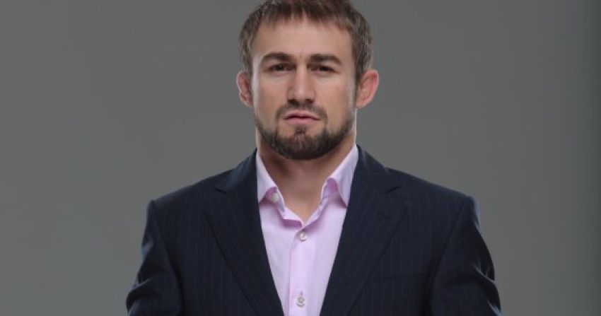 Али Багаутинов и Зак Маковски уволены из UFC