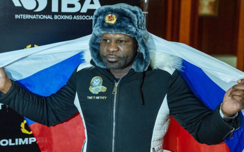 Джонсон назвал привилегией и честью выступление под российским флагом