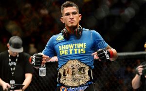 Энтони Петтис пытается отговорить молодых бойцов подписывать контракт с UFC