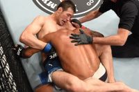 Шавкат Рахмонов "задушил" Алекса Оливейру на UFC 254