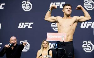 Дана Уайт: "В случае победы, Эл Яквинта станет чемпионом"