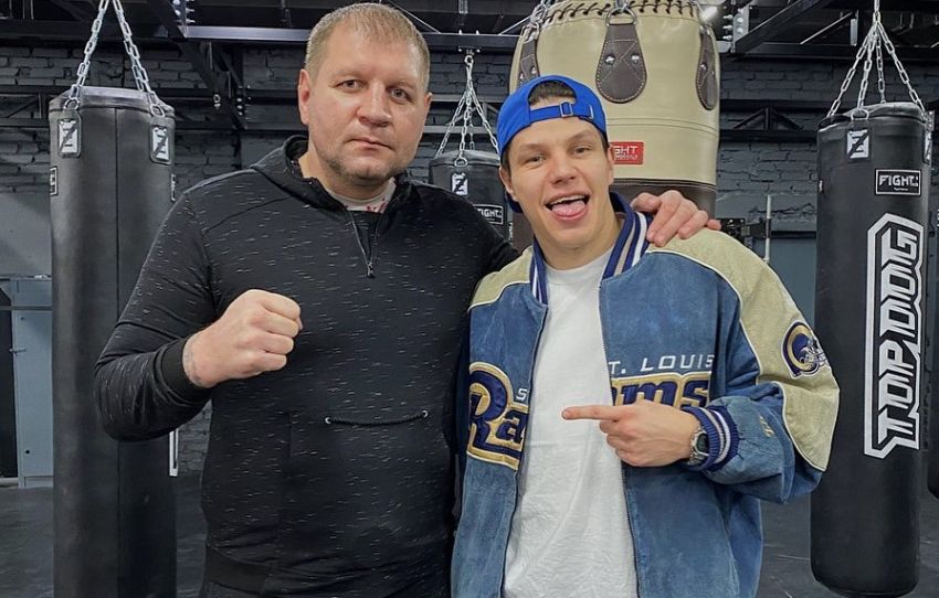 Александр Емельяненко ведет переговоры с Top Dog о боях на голых кулаках
