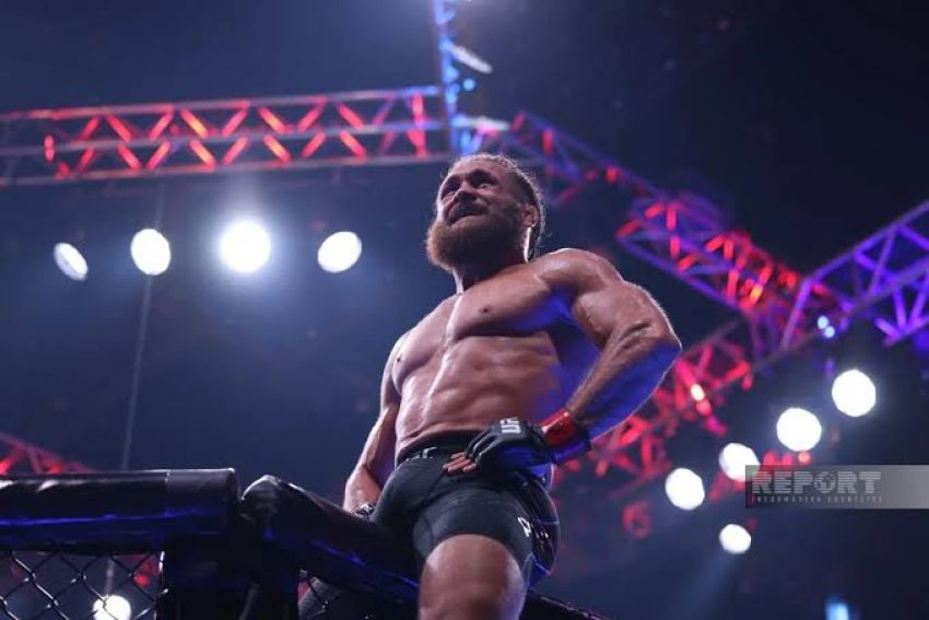 Рафаэль Физиев удосрочил Мануэля Торреса в главном событии UFC Fight Night 280