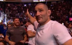 Дана Уайт прокомментировал драку Стриклэнда с Дю Плесси на UFC 296