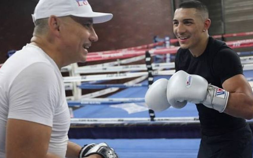 Лопес-старший недоволен реакцией Top Rank на победу его сына над Ломаченко: "Они, б***ь, не хотят продвигать Теофимо и делать его звездой"