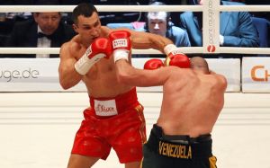 Джеймс Али Башир: "Пористый канвас в бою Кличко с Фьюри - это моя идея"