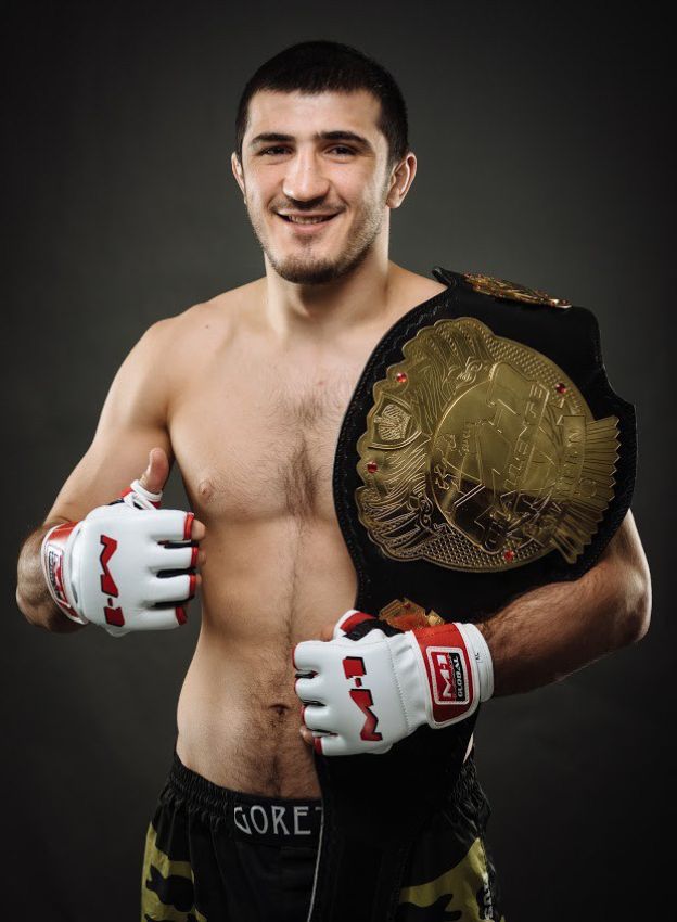 Чемпион М-1 Рамазан Эмеев намерен продолжить карьеру в UFC