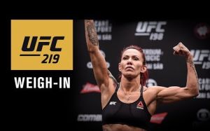 Официальная церемония взвешивания UFC 219: Сайборг - Холм, Хабиб - Барбоза