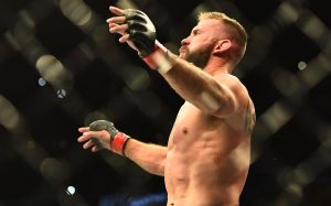 Дональд Серроне может встретиться с Александром Эрнандесом на турнире UFC on ESPN+ 1