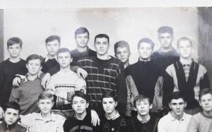 Фото: Владимир Кличко со своими одногрупниками 
