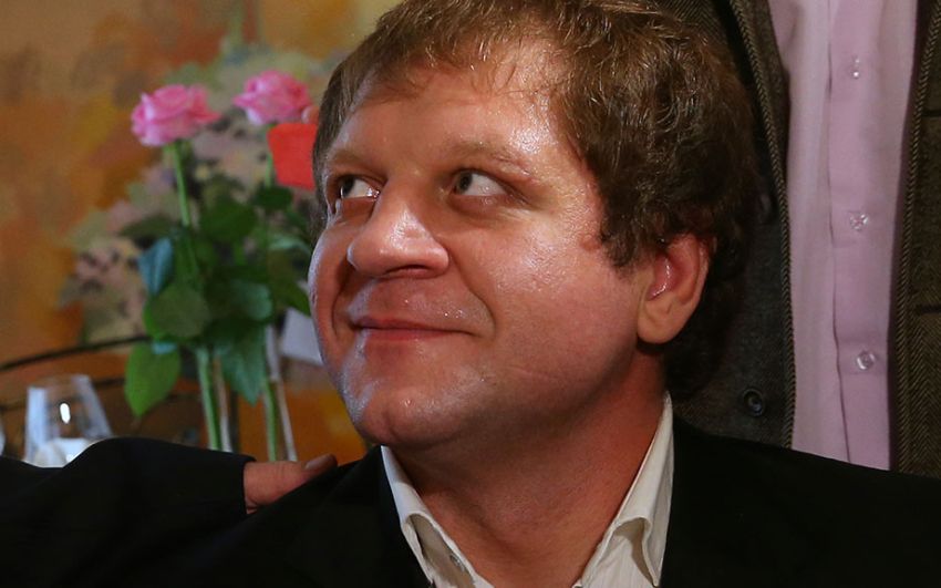 Александр Емельяненко: "Мама сказала, что жены мне больше не нужны"