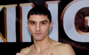 Украинец Далакян проведет бой против экс-чемпиона мира