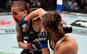 Дана Уайт о возможном уходе Крис Сайборг из UFC: "Она хочет более легких поединков"