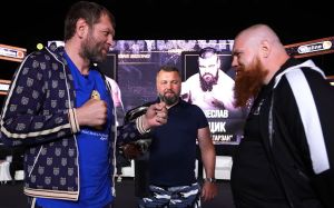 Александр Емельяненко: "Я готов вести 12-раундовый бой против Дацика на одной ноге"