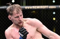 Александр Волков о рекорде Харриса: "7-7 в UFC – это неплохо, это большой опыт"