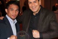 Срисакет Сор Рунгвисаи получает «Бойца года» на церемонии WBC Asia Awards