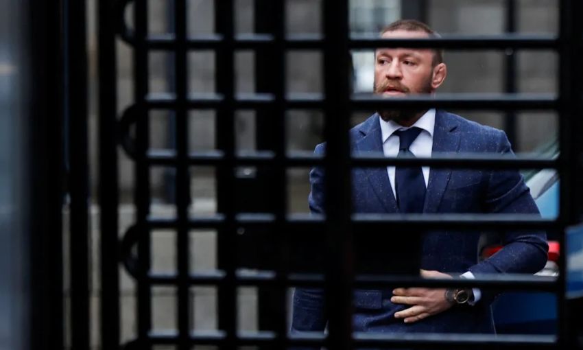 Джо Роган оценил шансы Конора МакГрегора на возобновление карьеры: "Он продолжает тусоваться"